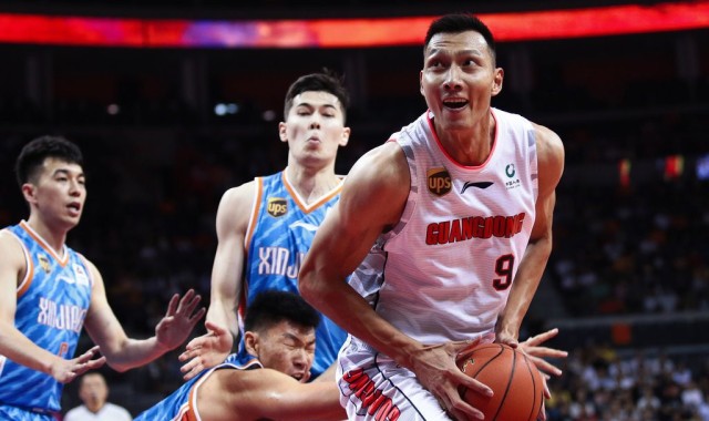  福克斯准三双国王力克雷霆终结对手三连胜势头