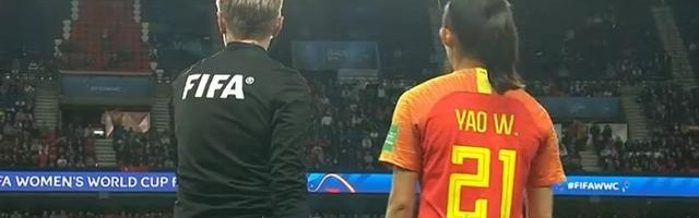  尼姆中场核心伤退，法甲球队及时调整保住平局