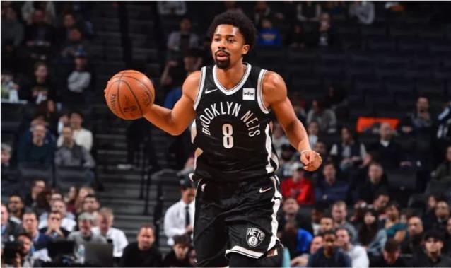  布伦森关键球定乾坤尼克斯险胜活塞队