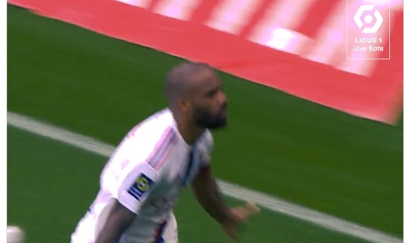  法甲金靴争夺白热化，姆巴佩与拉卡泽特仅差一球  