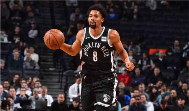  布伦森关键球定乾坤尼克斯险胜活塞队